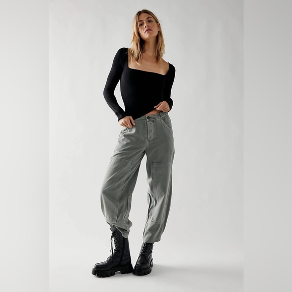 🎉LAST PIECE🎉Free People Turn Away Tapered Carpenter Pants